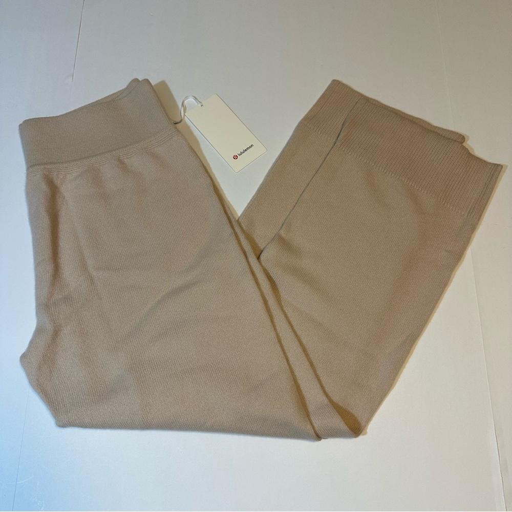 Lululemon Cashmere Straight Leg Pant Athleisure Lounge Beige